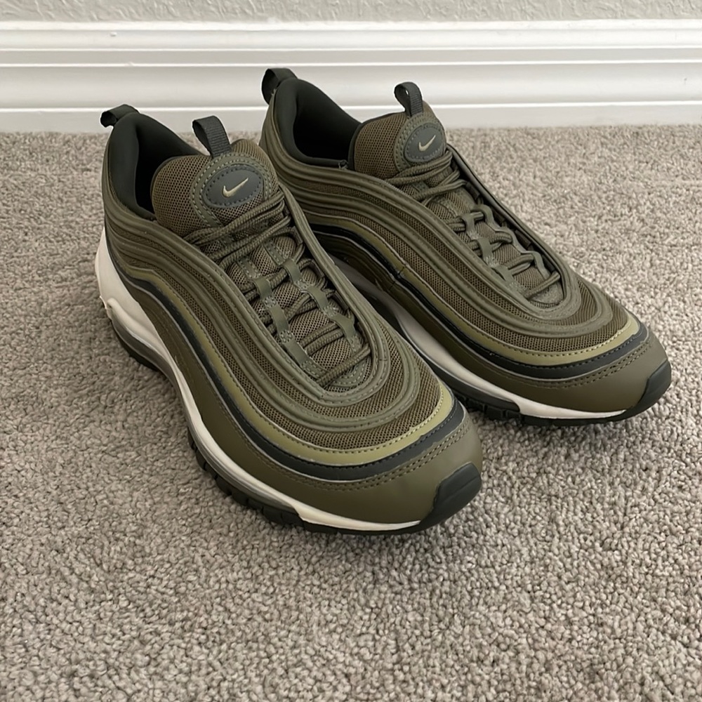 Nike Women’s Air Max 97